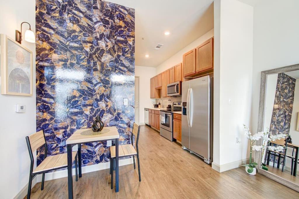 휴스턴 Trendy Downtown 1Bd/Freeparking/Wi-Fi/Pool 아파트 외부 사진
